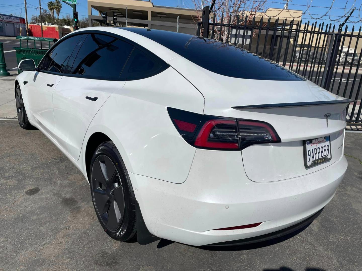 2021 WHITE /BLACK Tesla Model 3 Long Range (5YJ3E1EB8MF) with an ELECTRIC engine, 1A transmission, located at 744 E Miner Ave, Stockton, CA, 95202, (209) 944-5770, 37.956863, -121.282082 - PLUS TAXES AND FEES- Photo#8
